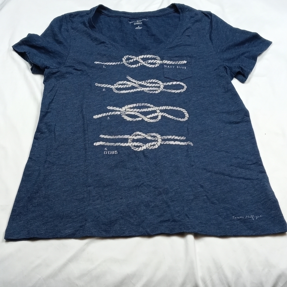 Tommy Hilfiger womens medium v-neck top